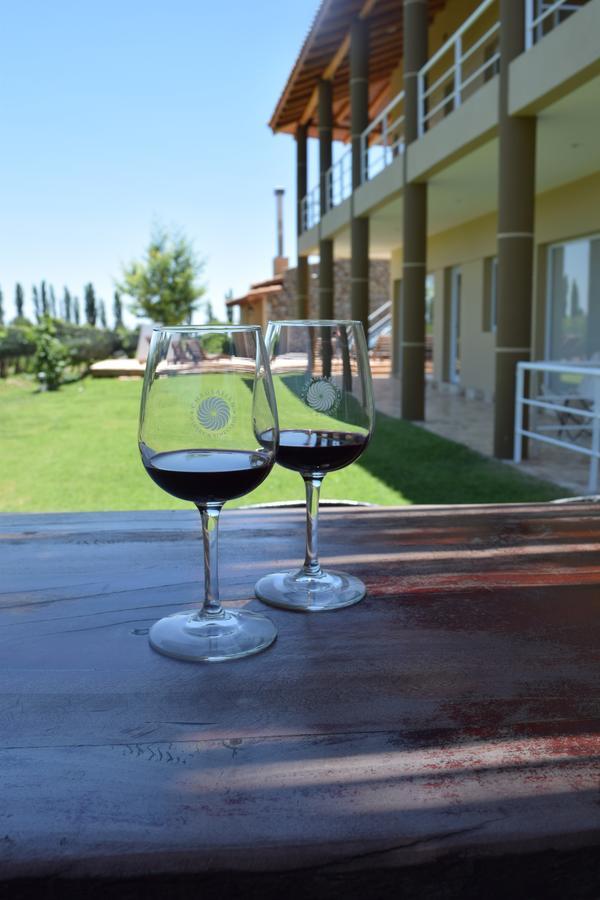 Chaglasian Wine & Suites Сан Рафаел Екстериор снимка