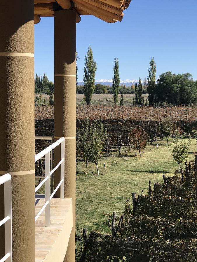 Chaglasian Wine & Suites Сан Рафаел Екстериор снимка